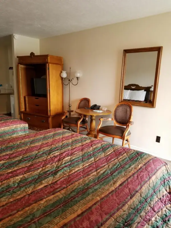Plaza Motel Main image